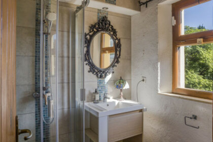 aed2018a579a3f87167c6756aee7974c - 42