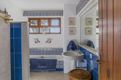 aed2018a579a3f87167c6756aee7974c - 56