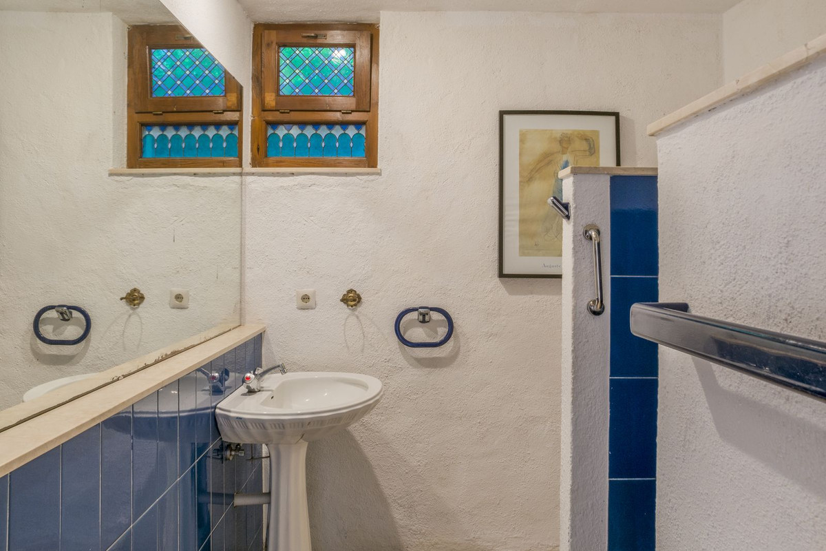 aed2018a579a3f87167c6756aee7974c - 58