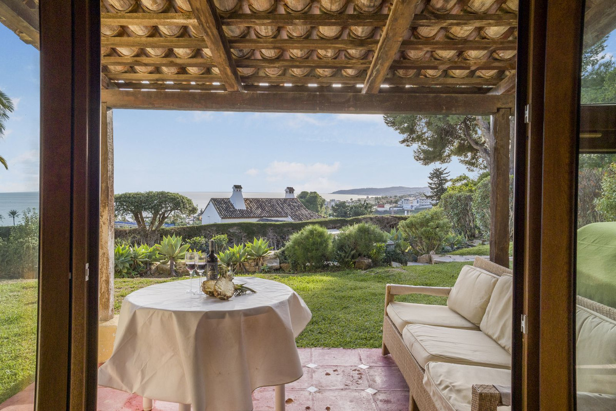 aed2018a579a3f87167c6756aee7974c - 61