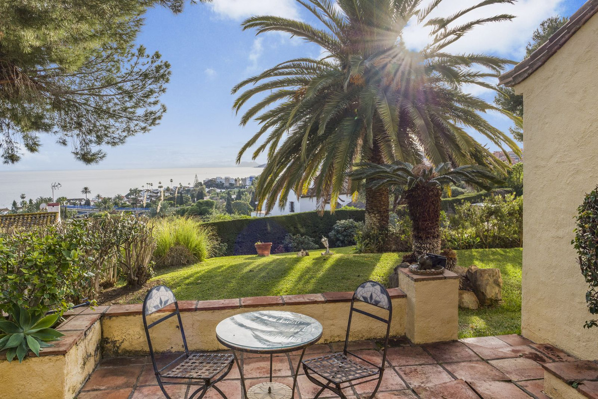 aed2018a579a3f87167c6756aee7974c - 71