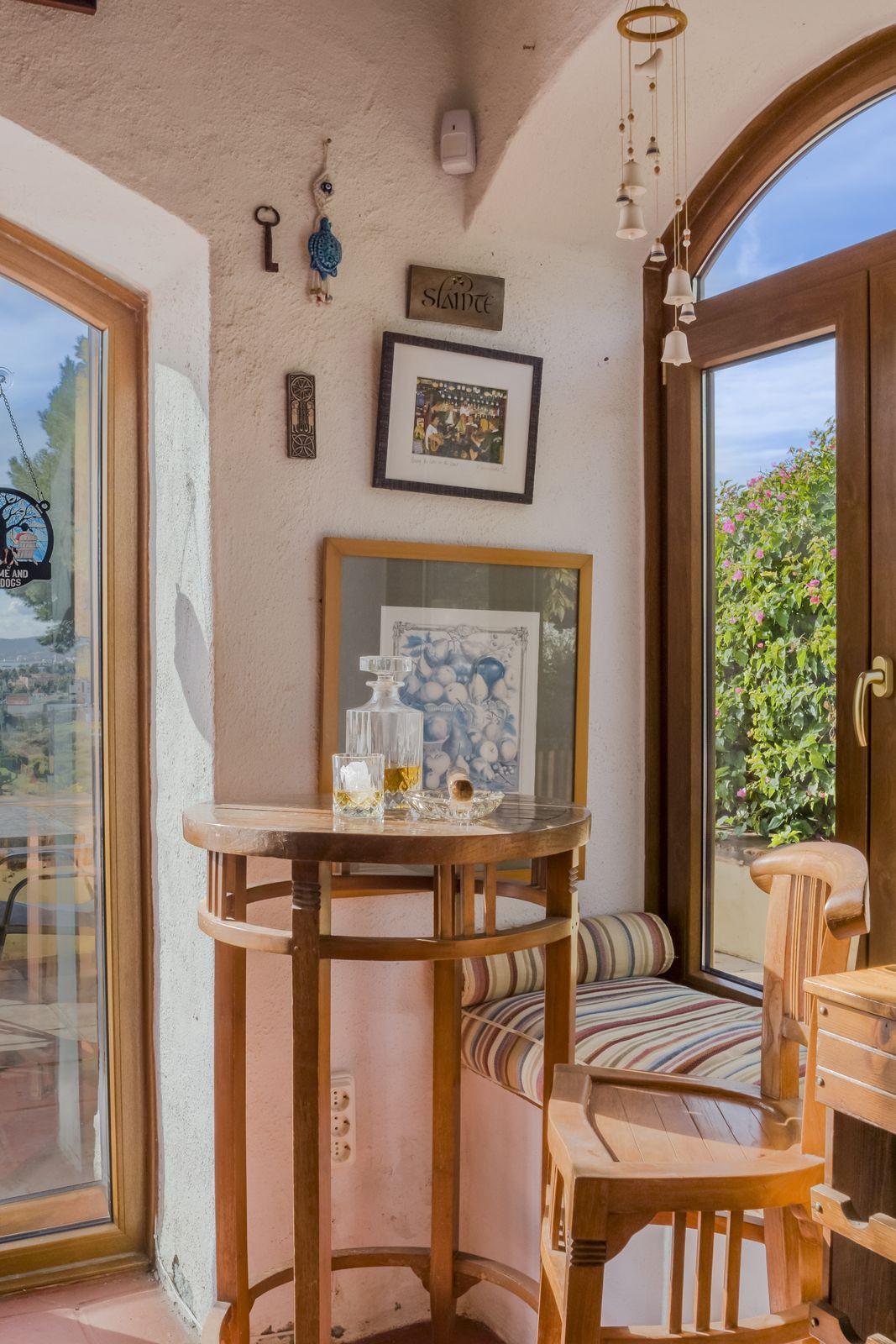 aed2018a579a3f87167c6756aee7974c - 73