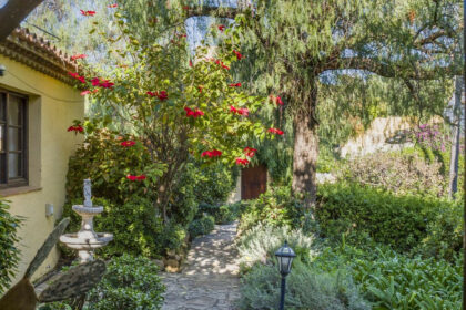 aed2018a579a3f87167c6756aee7974c - 79