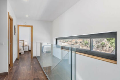 b3505816dfac0b82252ff65e0aeb9d26 - 10