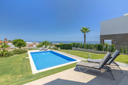 b3505816dfac0b82252ff65e0aeb9d26 - 24