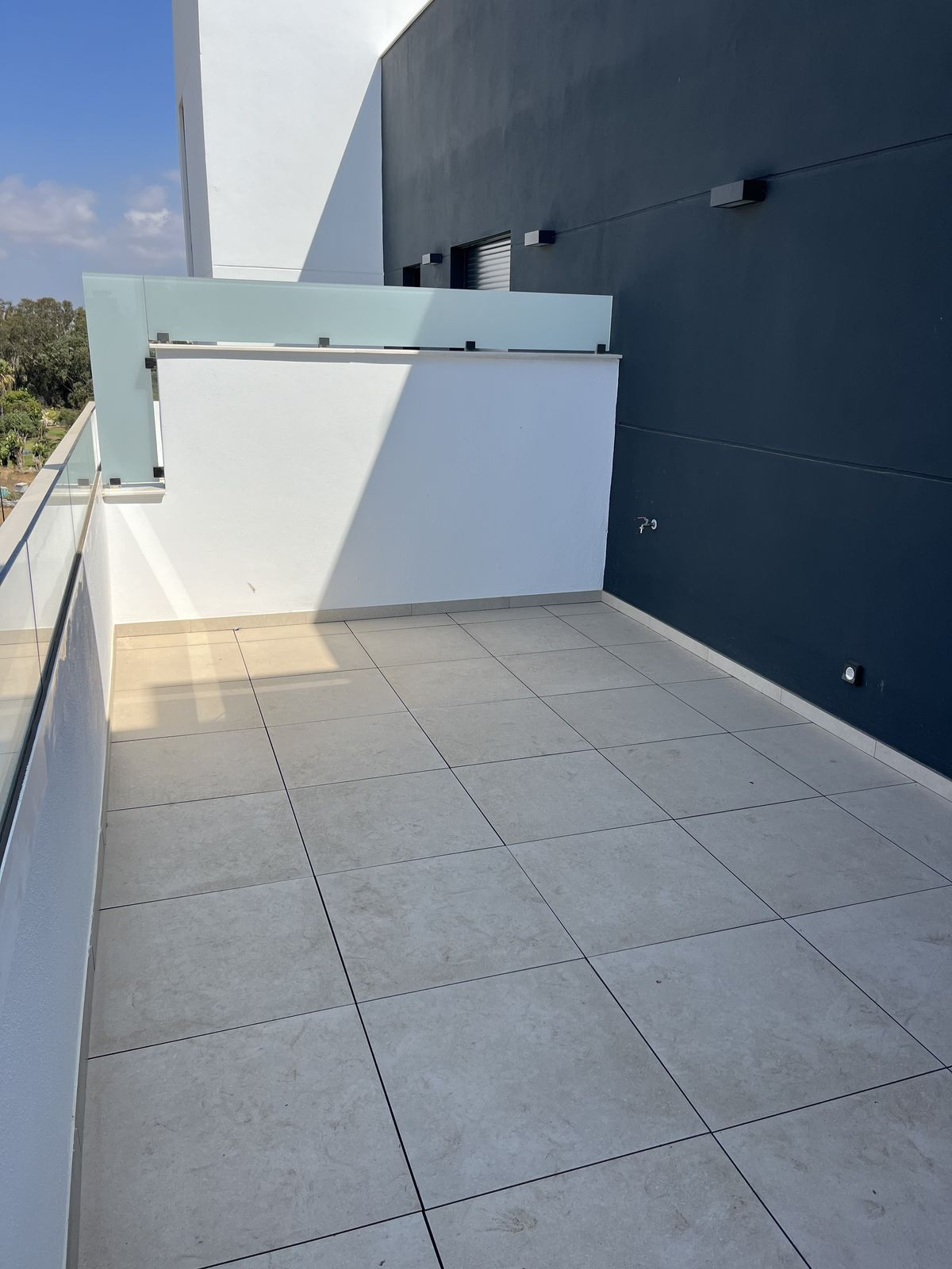 b3f9aecd9c2a56da863167ad00f27458 - 27