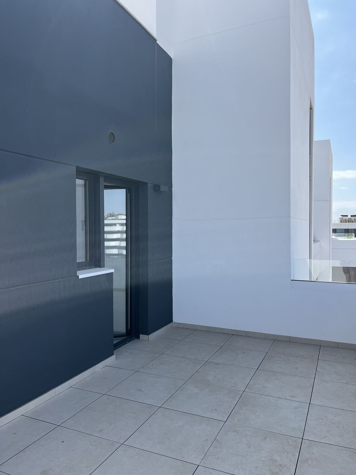 b3f9aecd9c2a56da863167ad00f27458 - 28