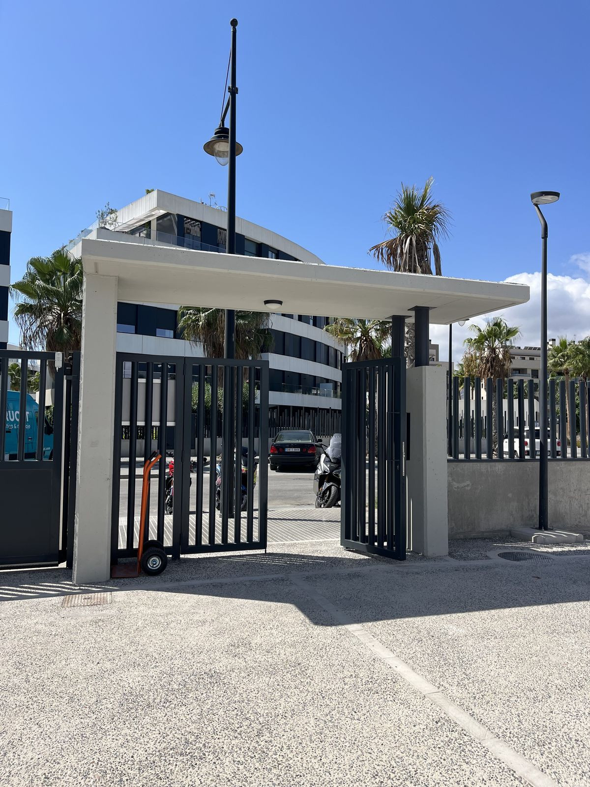 b3f9aecd9c2a56da863167ad00f27458 - 76