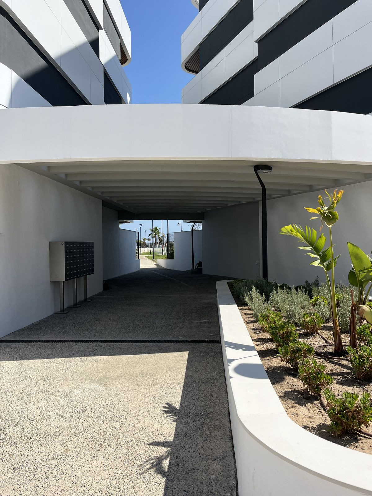 b3f9aecd9c2a56da863167ad00f27458 - 78