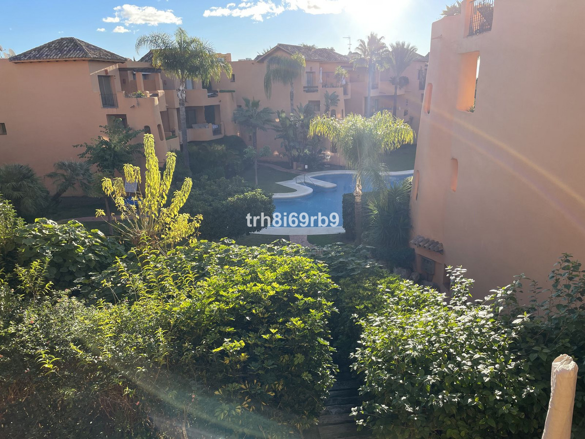 b4545e004a5ee1bc892e63438ef3afac - 1