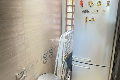 b4545e004a5ee1bc892e63438ef3afac - 18