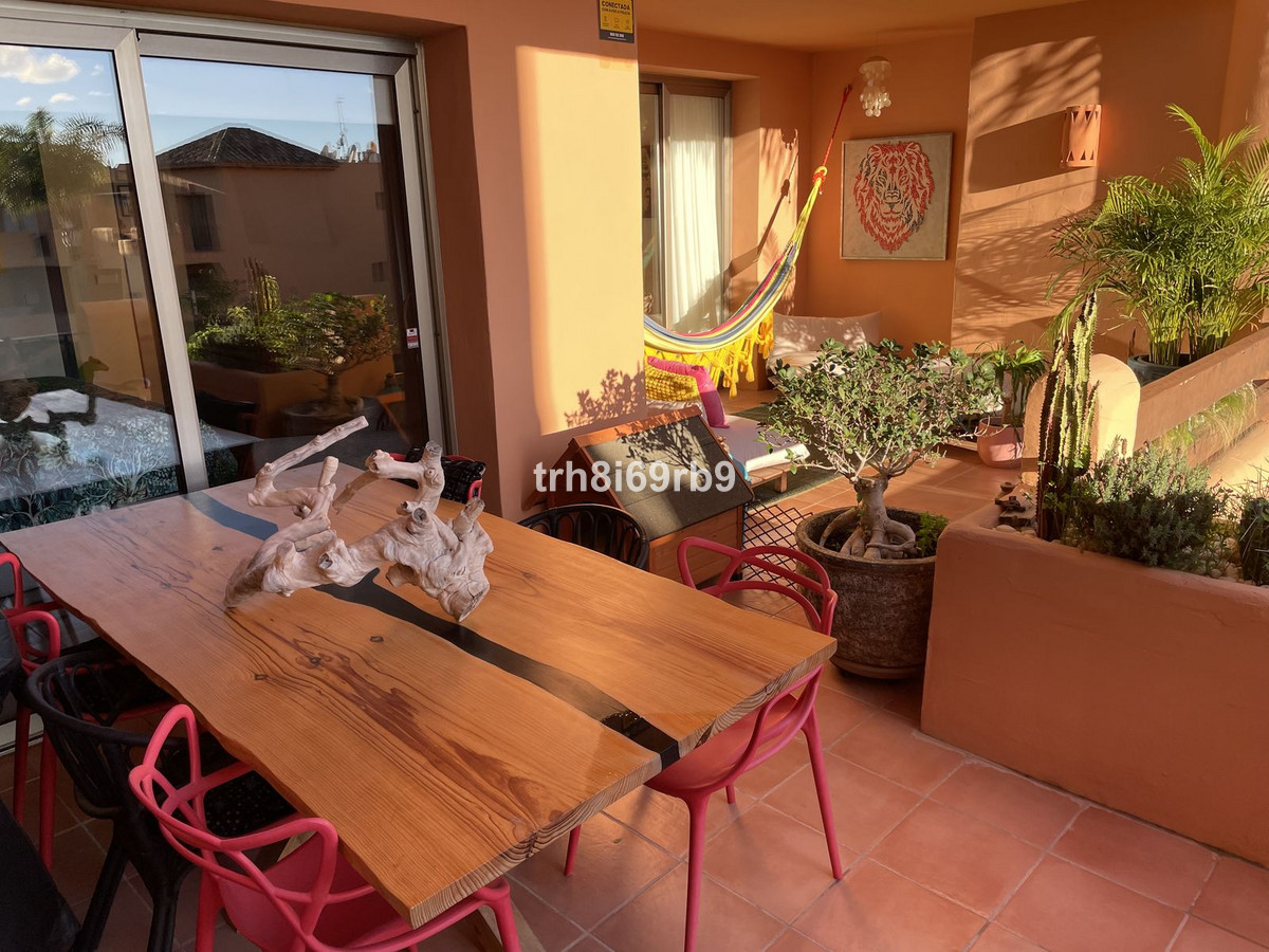 b4545e004a5ee1bc892e63438ef3afac - 2