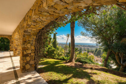 b6a3983b35454cf38ccc930065d90605 - 30