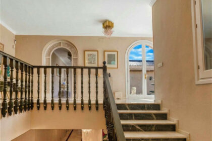 b6a3983b35454cf38ccc930065d90605 - 33