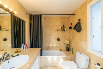 b6d1a27efb81925a727cb4701e39f186 - 10