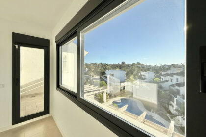 b833a8e286001d497f0059f4786e09e9 - 19