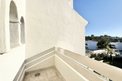 b833a8e286001d497f0059f4786e09e9 - 20