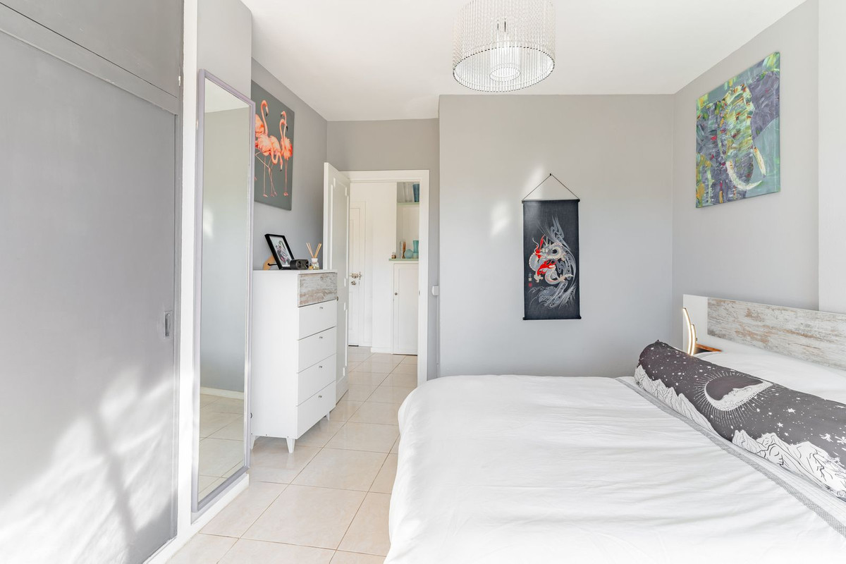 b8c3749338e61a371777ee9837ab5ca6 - 14