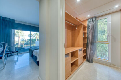 bbb623fb4c7e5828913dfd2ba64e307b - 21