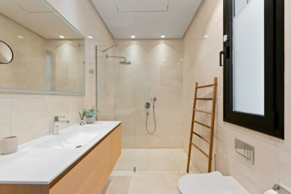 bbffe52ceadf446ce547f336959b0885 - 16