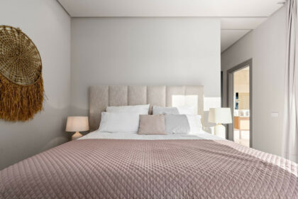 bbffe52ceadf446ce547f336959b0885 - 19