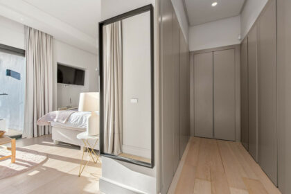 bbffe52ceadf446ce547f336959b0885 - 21