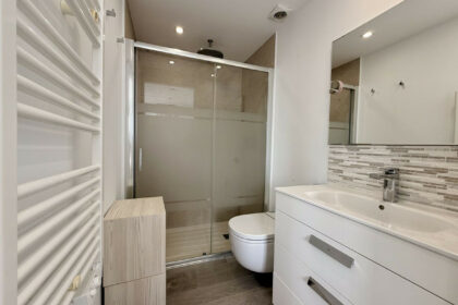 bd8de98a593f3cefccb7e1ed522e23ba - 15