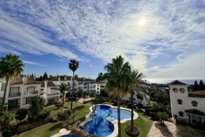 bd8de98a593f3cefccb7e1ed522e23ba - 2