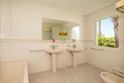 bec59cd982209010b15f891714644025 - 10