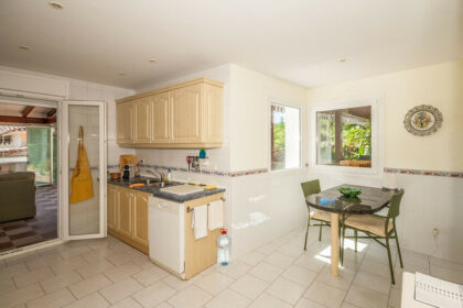 bec59cd982209010b15f891714644025 - 18