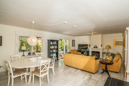 bec59cd982209010b15f891714644025 - 22