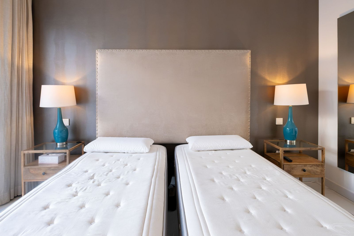 bf4a140dd3e464322188516360af32fa - 20