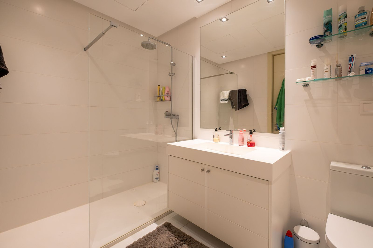 bf4a140dd3e464322188516360af32fa - 22