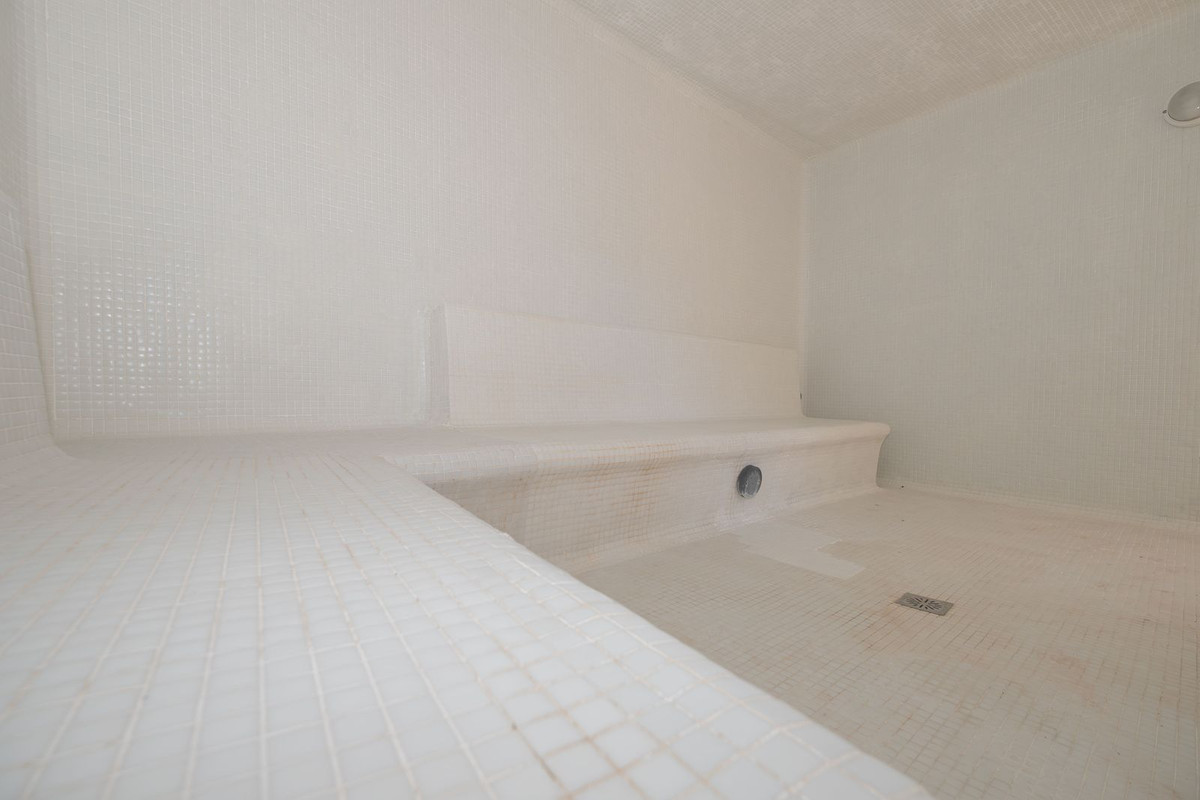 bf4a140dd3e464322188516360af32fa - 33