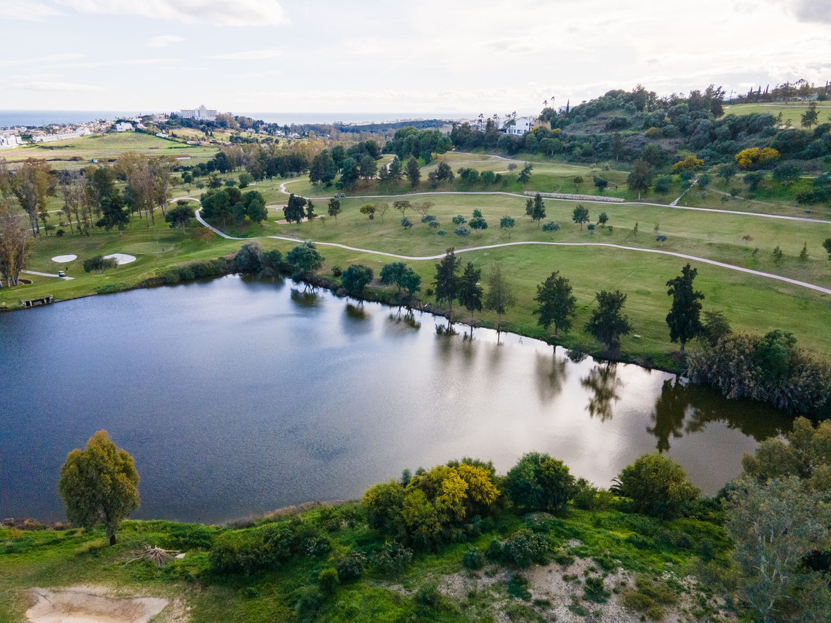 bf4a140dd3e464322188516360af32fa - 43