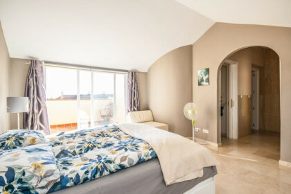 c21ebbcd91067bab60f5ab73b829a02a - 13