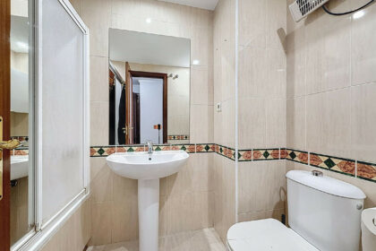 c301ee7598957944f6a52811ce1a25c4 - 31