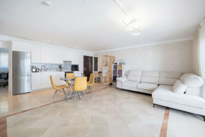 c641be6e4d988f90176ca11693e224aa - 10