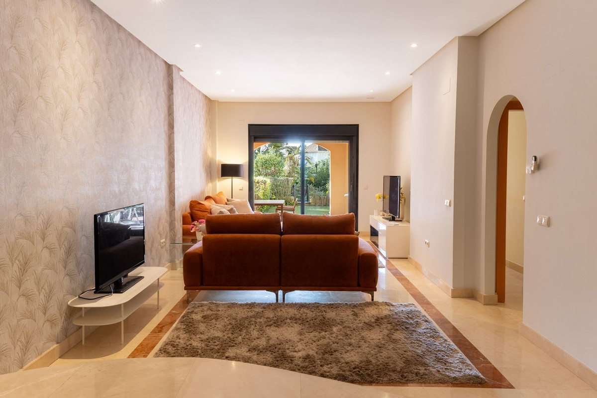 c7310ee603ed46dabae01b2c6e4336c0 - 7