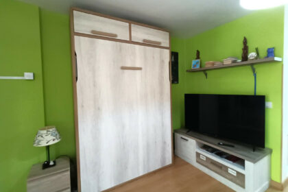 c9dd75aa396506f462e2230610949072 - 12