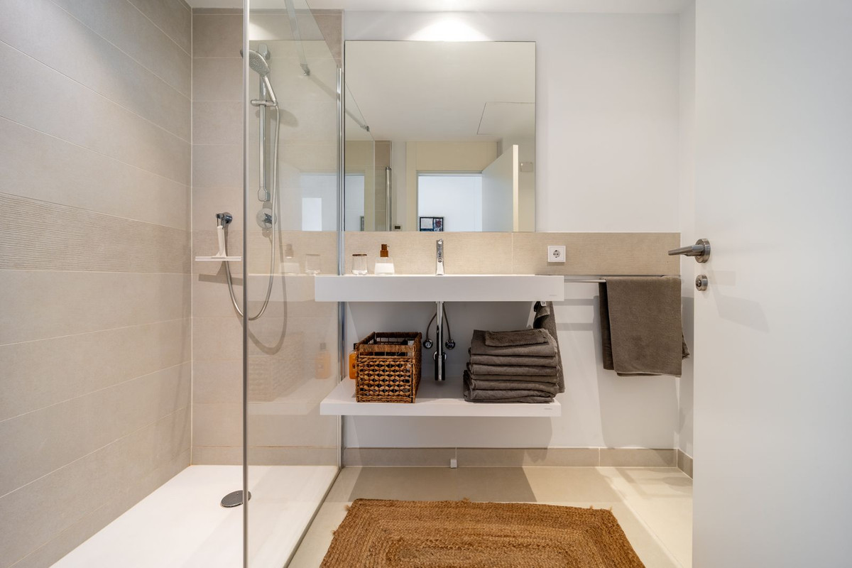 ca61273f9db99172b5014912e92267f6 - 24