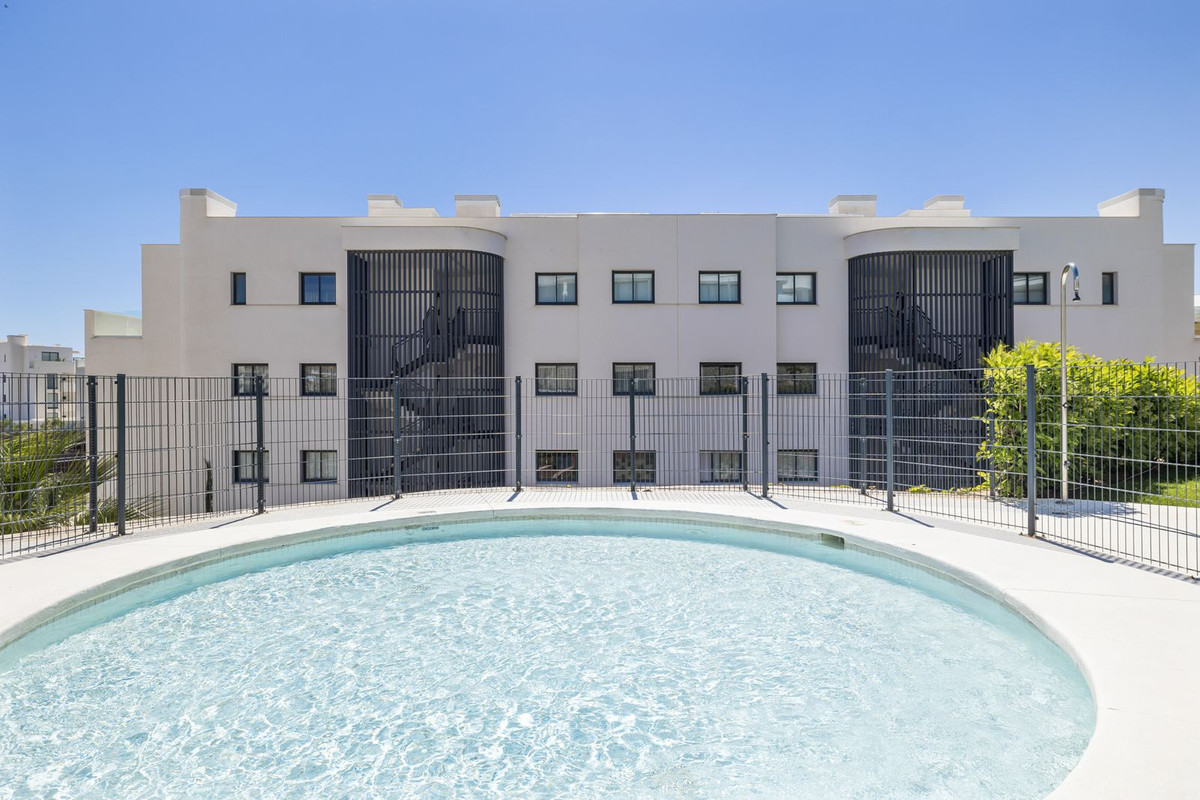 ca61273f9db99172b5014912e92267f6 - 33