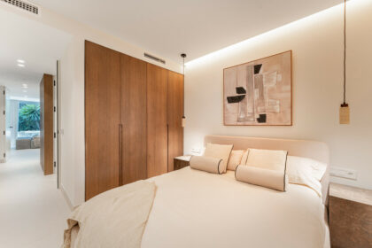 ce1c60ee14a4f91ecf02fd9e05e1faa1 - 15