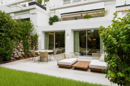 ce1c60ee14a4f91ecf02fd9e05e1faa1 - 18