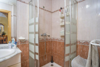 d27b34cf39076dcb418f2402027982c3 - 25