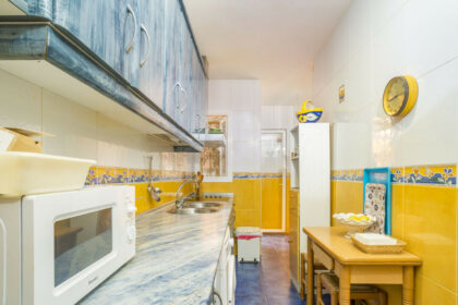 d27b34cf39076dcb418f2402027982c3 - 9