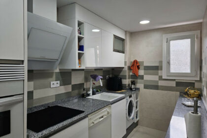 d2ab47eca375795f7e1e6b859c86261b - 10