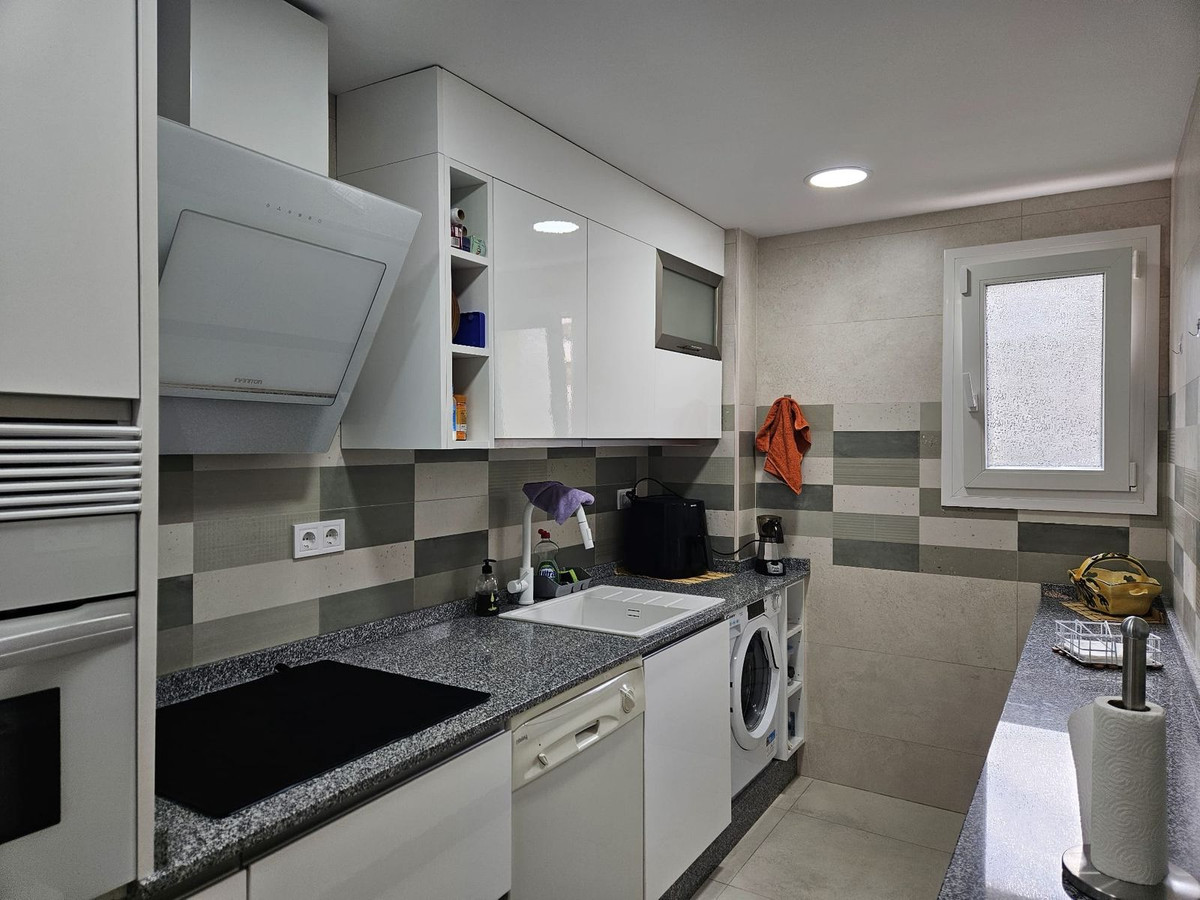 d2ab47eca375795f7e1e6b859c86261b - 10