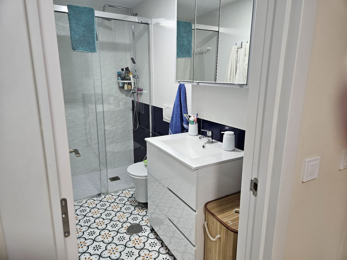 d2ab47eca375795f7e1e6b859c86261b - 22