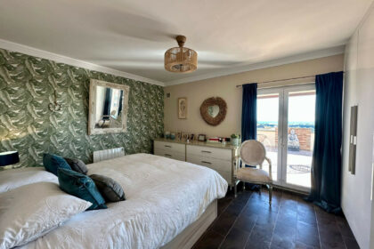 d479df1a8cb423010c295fc294b81eba - 17